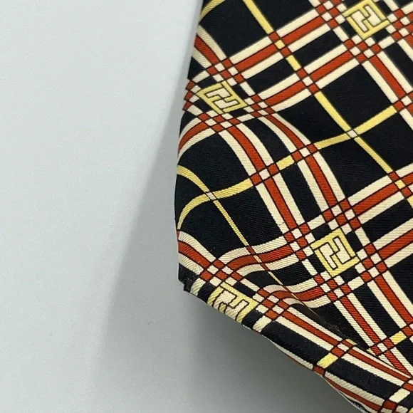 Fendi Men’s 100% Silk Tie Necktie FF Logo Design Gold Office Business Casual EUC